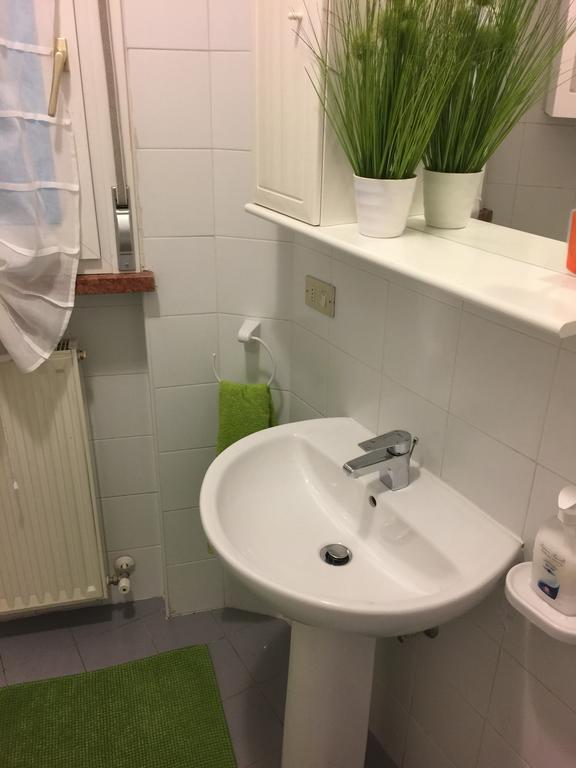 Lake & Castle View Apartment 리바 델 이탈리아 베로나 외부 사진
